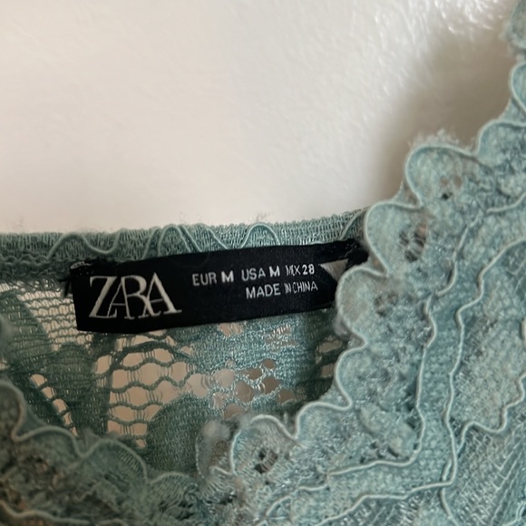 Zara Lace Top - Picture 2 of 3